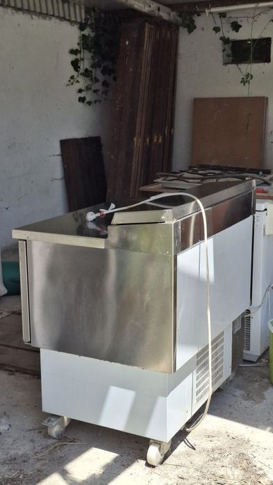 Saladette refrigerada para cafetaria, pastelaria, café...