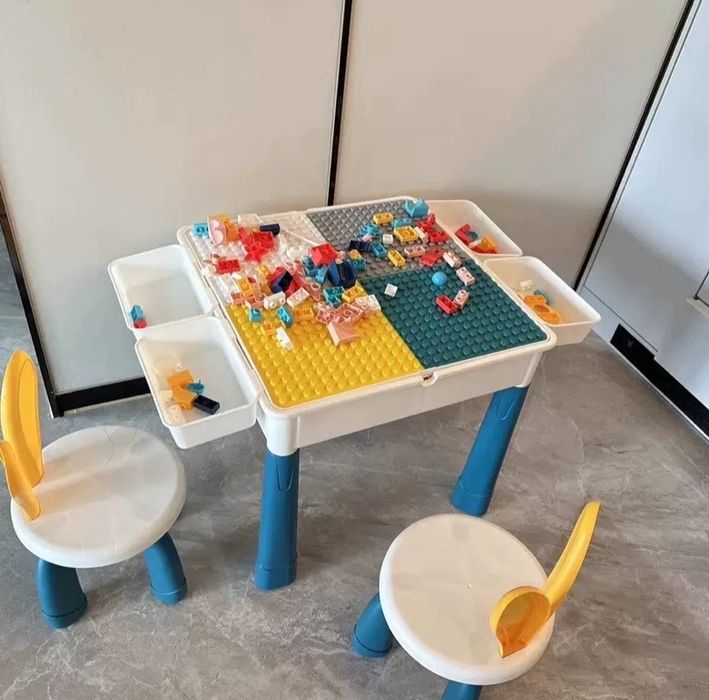 Ігровий столик з конструктором лего з стільцем+200 деталей