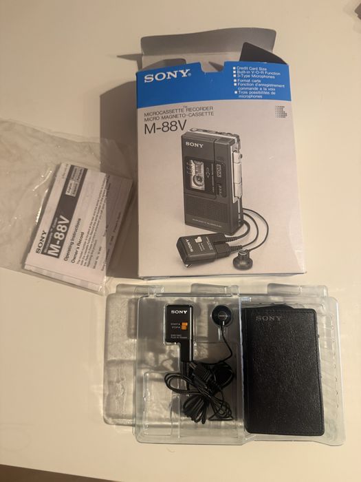 gravador de micro-cassete da marca Sony, modelo Sony M-727V