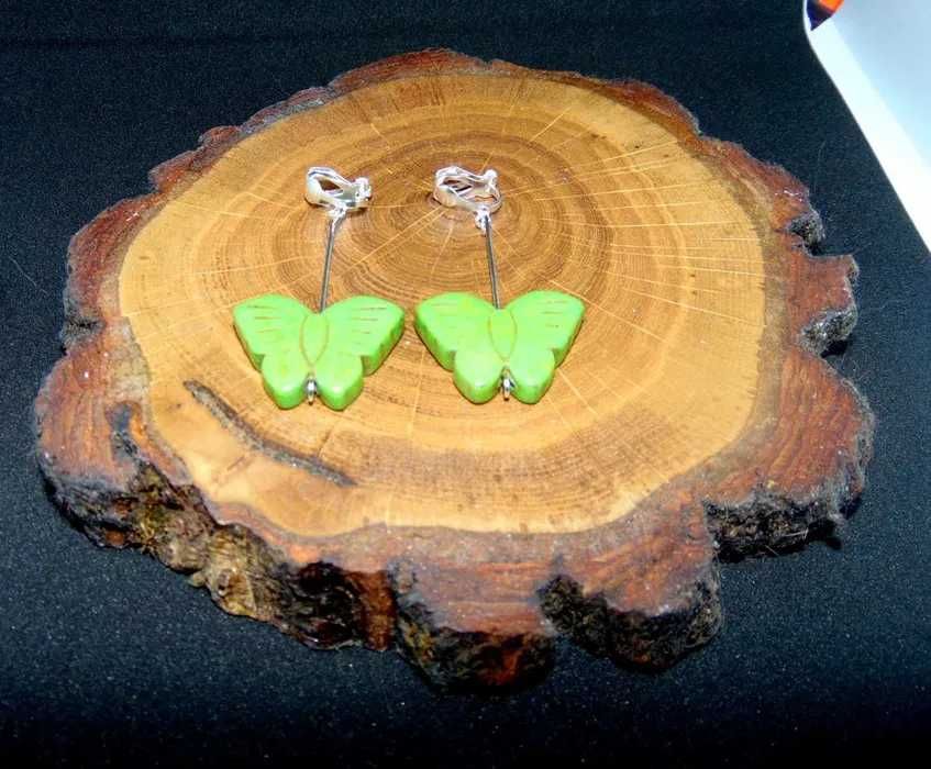 Zielone motyle klipsy wiszace