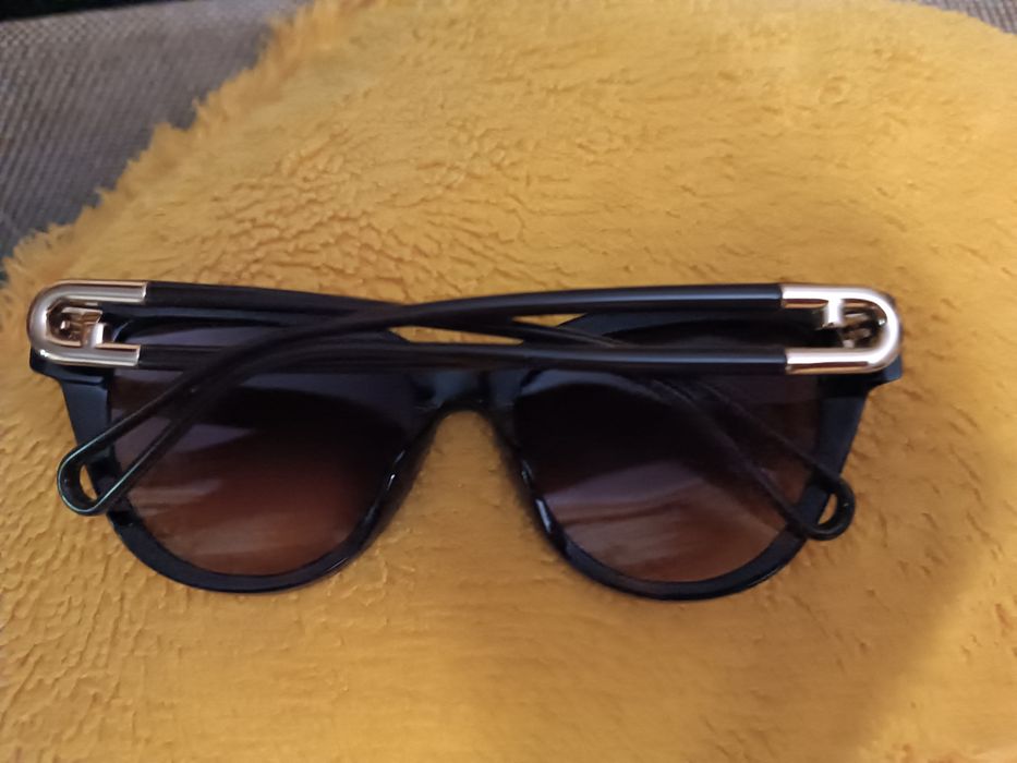 Очки солнцезащитные Fendi и Furla SFU 466