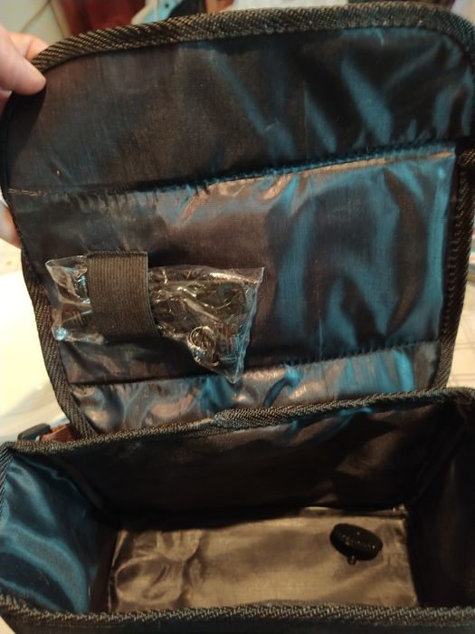 Máquina fotográfica analógica.64751075491714123