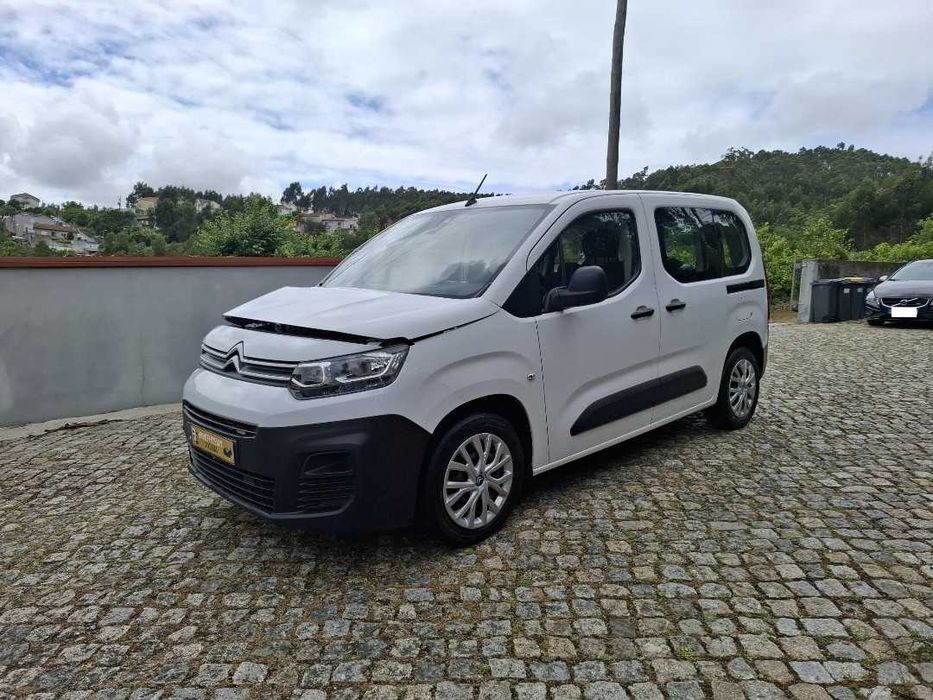 Citroën Berlingo 1.5 BlueHDi 5 Lugares 134 Mil kms Nacional de 2022 COM IVA DEDUTIVEL