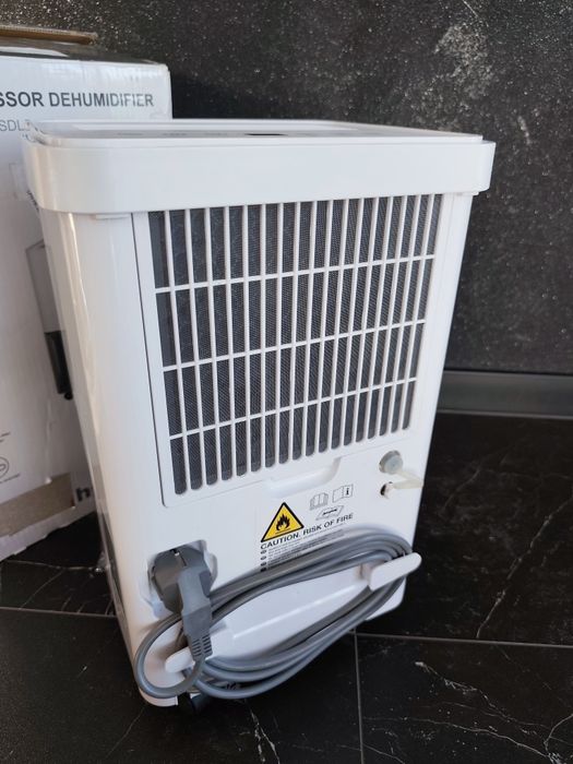 Osuszacz Powietrza 10L/24h SHINCO Timer Higrostat