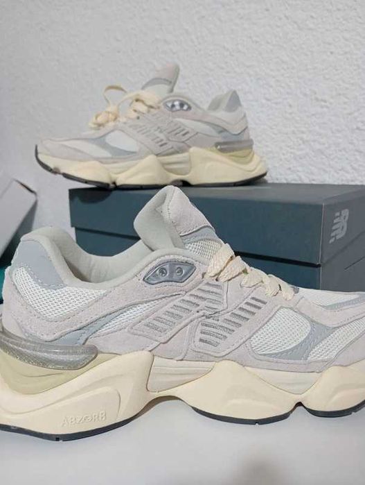 New Balance 9060 Beige Grey Silver R.44