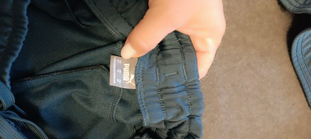 Продам спортивний костюм.