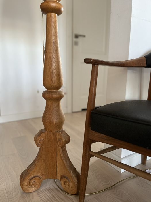 Lampa podlogowa vintage w stylu rustykalnym