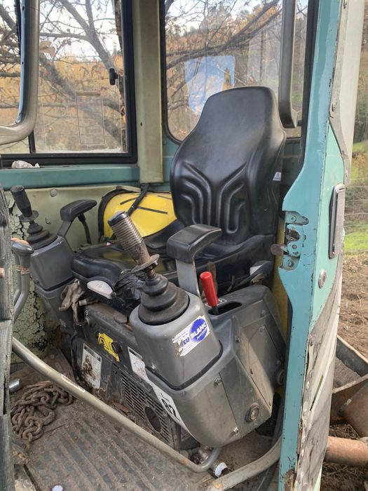 Giratória Yanmar vio 50