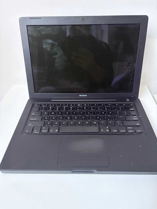 Apple Macbook Mac OS X retro black