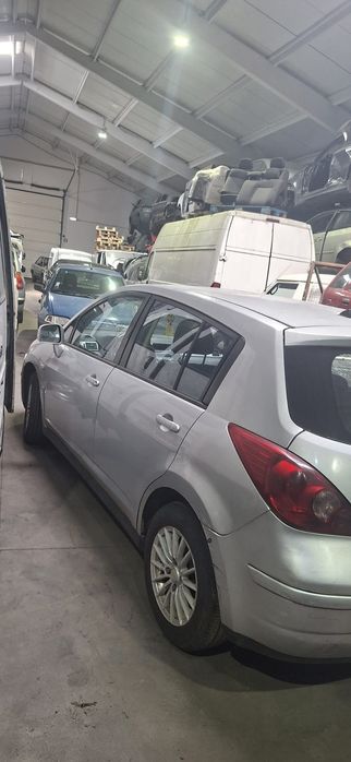 Nissan TIIDA Hatchback  para pecas
