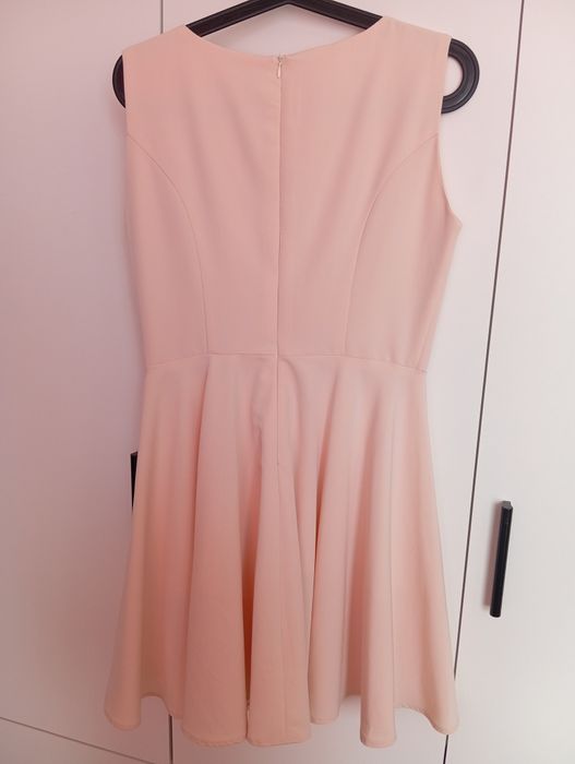 Śliczna sukienka Top moda 40 L