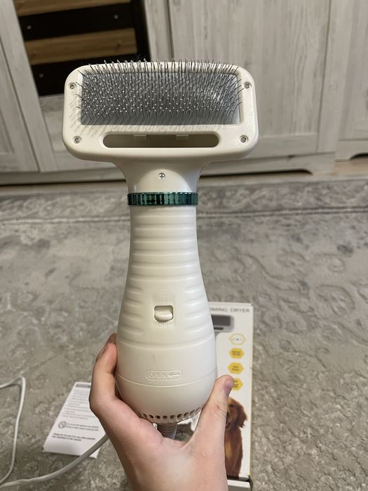 Фен-гребінець для котів і собак