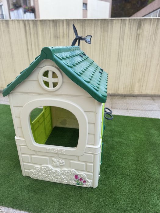 Casa de exterior infantil (Feber)