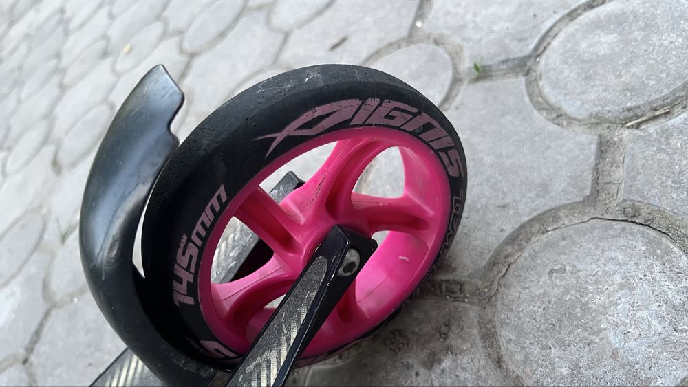 Самокат Tempish Nixin 145 рожевий