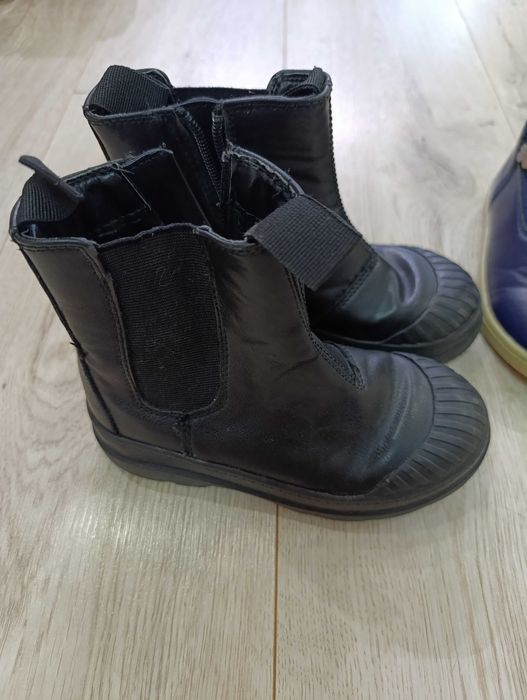 Осінні чобітки для дівчинки 27 розміру в ідеальному стані