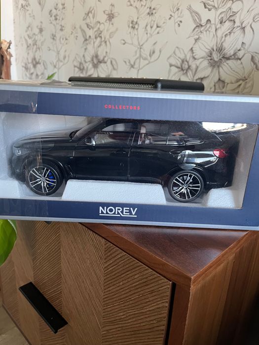 Model 1:18 BMW x5