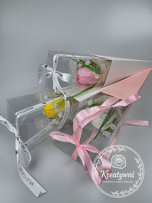 Tulipany i róże mydlane w rożku Dzień Kobiet