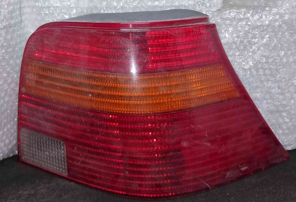 Farolim Direito VW GOLF IV (1J1) ano 2000