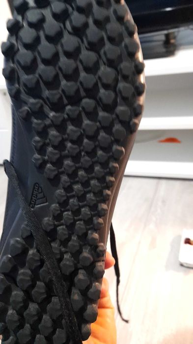 Buty halówki do piłki nożnej adidas predator