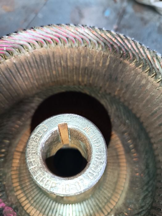 Запчастини на Муравей