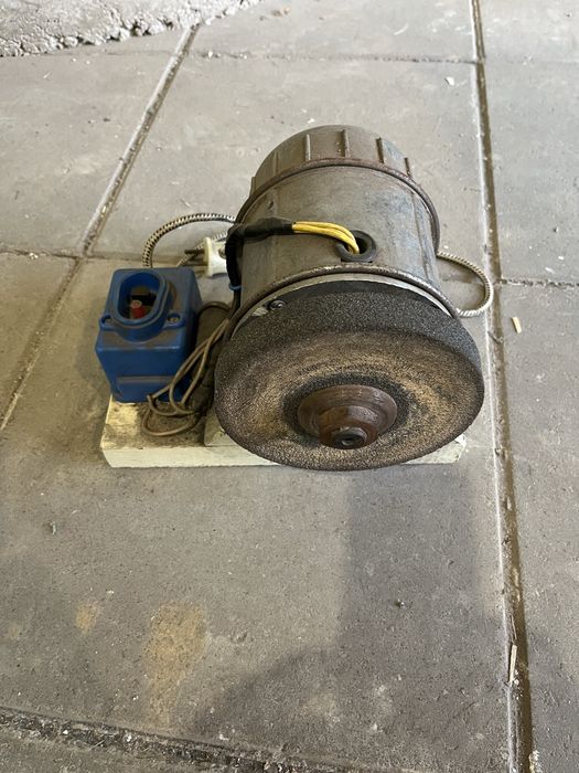 Наждак електричний, точило