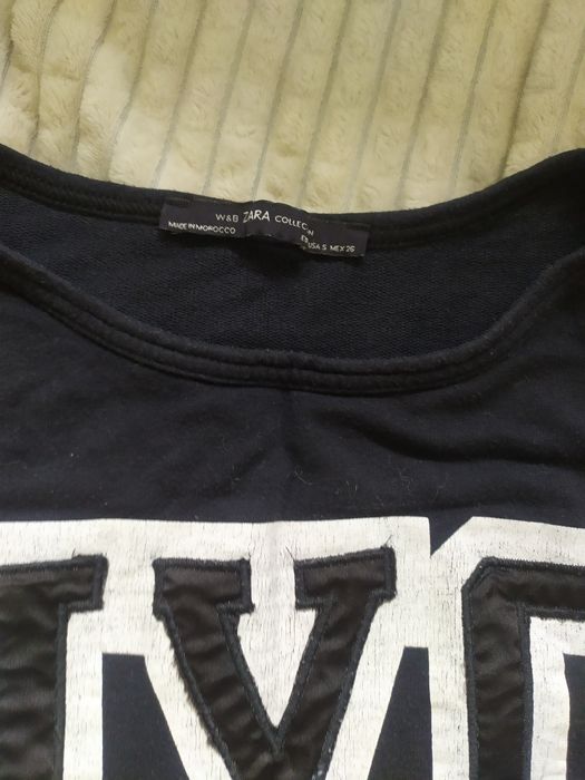 Czarna bluza NYC zara
