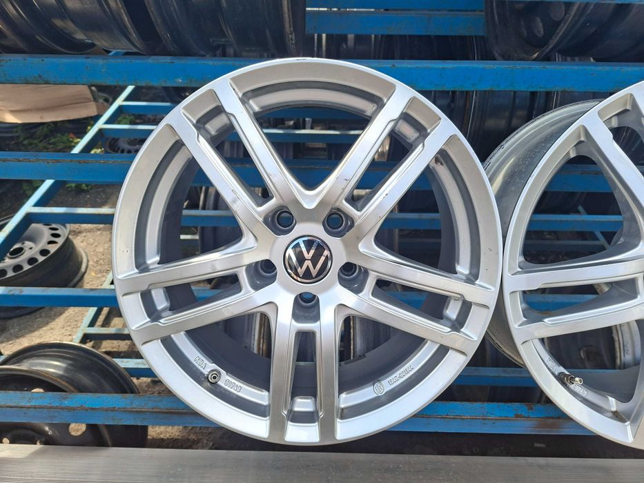 Диски Dezent 5/112 R17 7J ET40 .