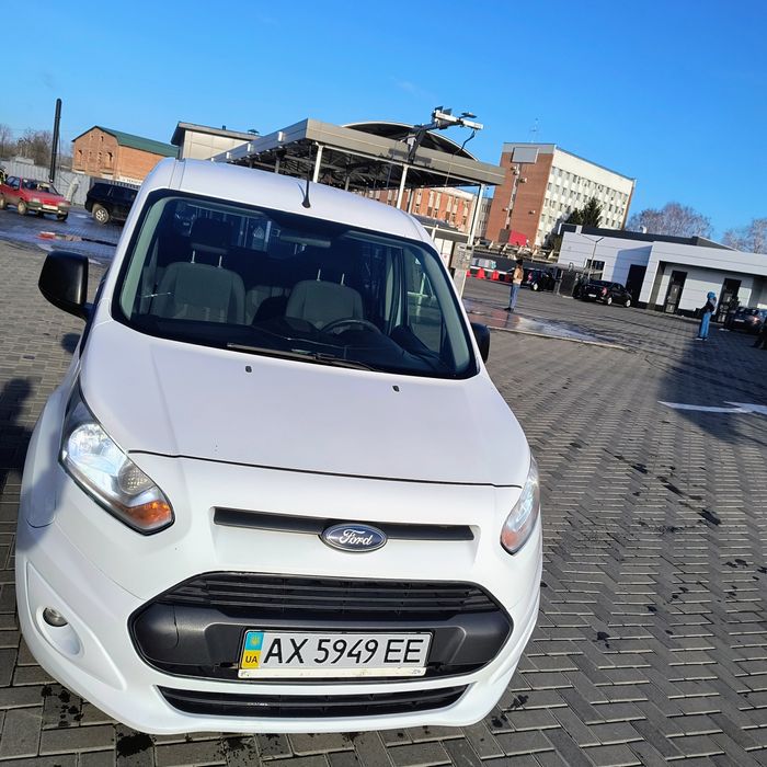 Продам авто Ford TOURNEO CONNECT 2013 р.в.