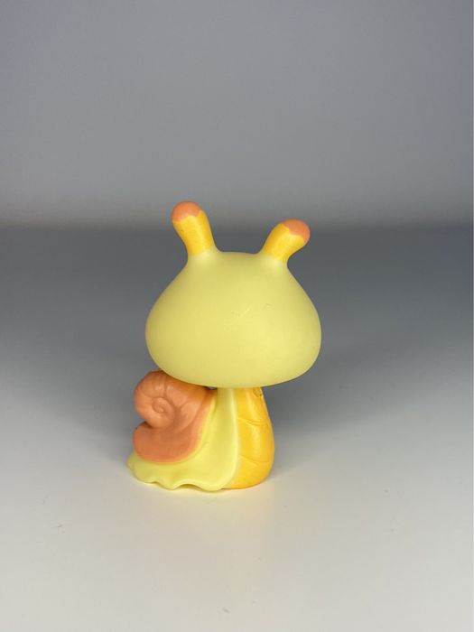 Littlest Pet Shop - ślimak #890 wraz z akcesorium
