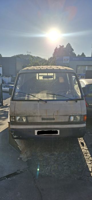 MAZDA E2200 D Diesel 64 cv 
Ref: R281