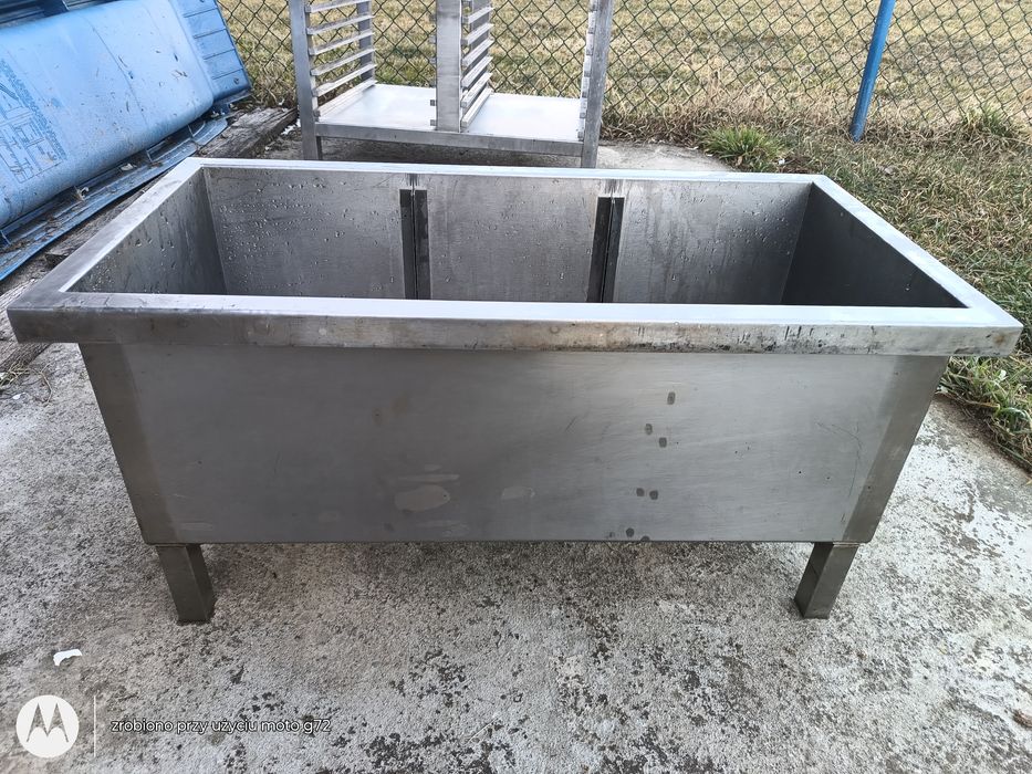 Wanna ze stali nierdzewnej