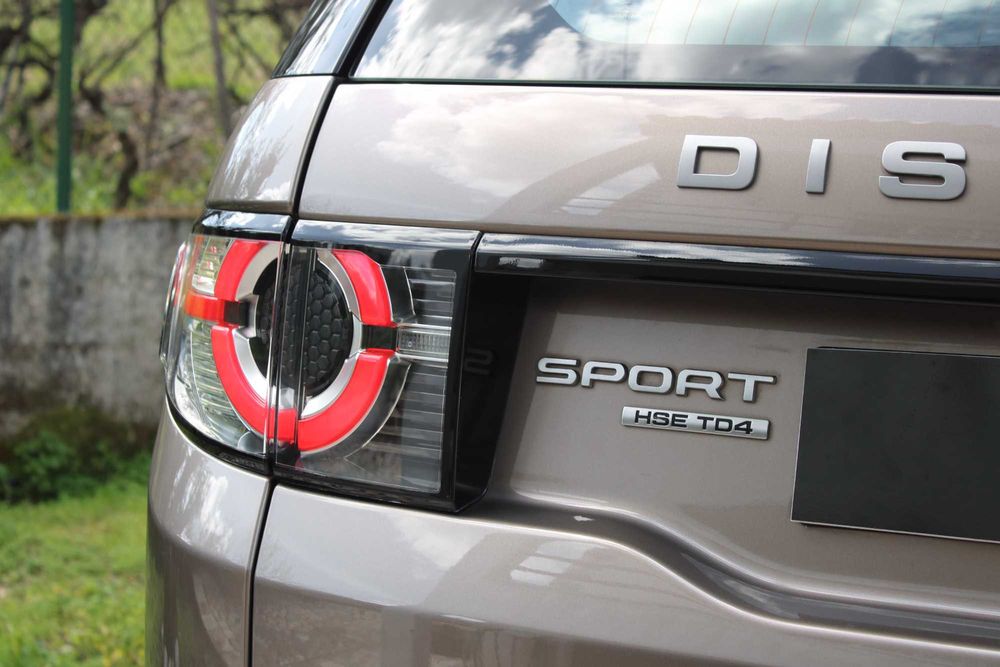 Land Rover Discovery Sport HSE 2.2 TD4 (278€/Mês)