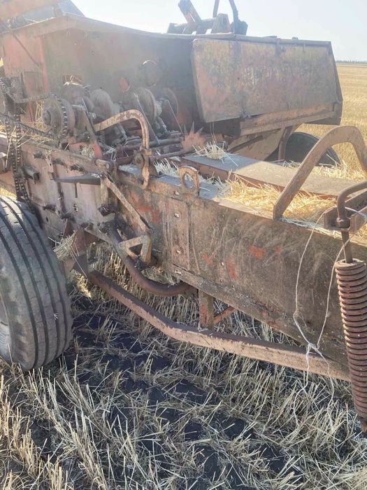 Прес -підборщік Киргизстан