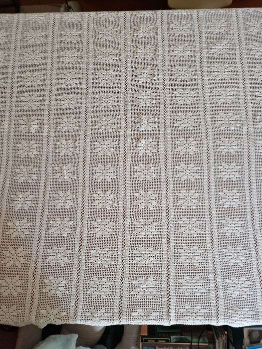 Colcha em algodão feita à mão (crochet artesanal)