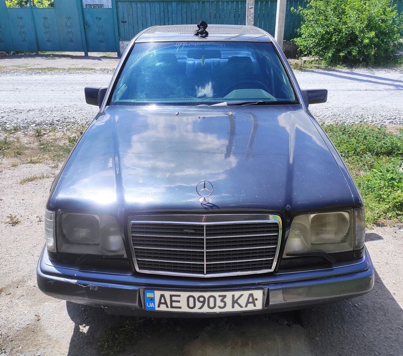 Mercedes 124 E230