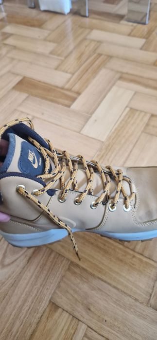 Sapatilhas Nike Manoa