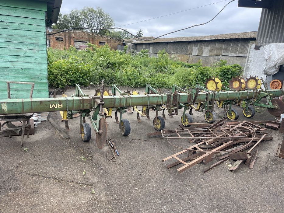 Культиватор просапний джон дір john deere