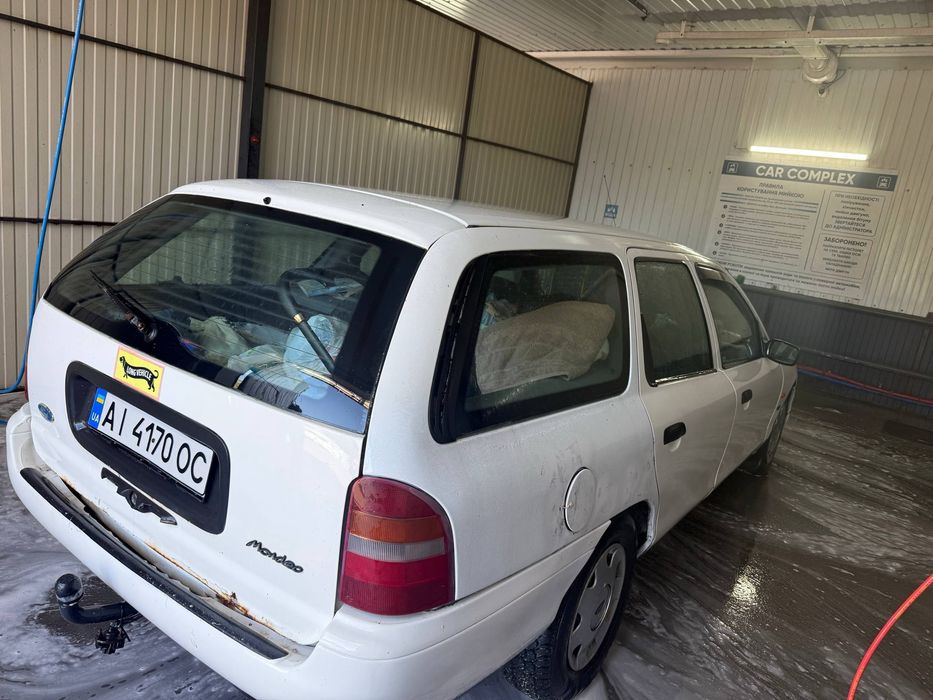 Продам форд мондео 2 л на автоматі