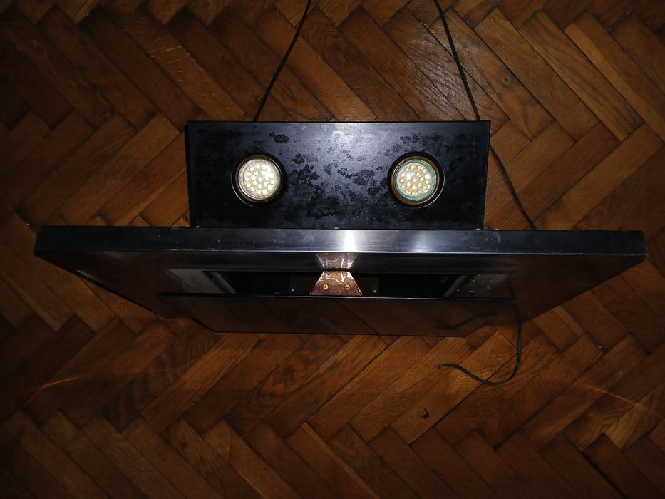 Okap kuchenny z wyciągiem