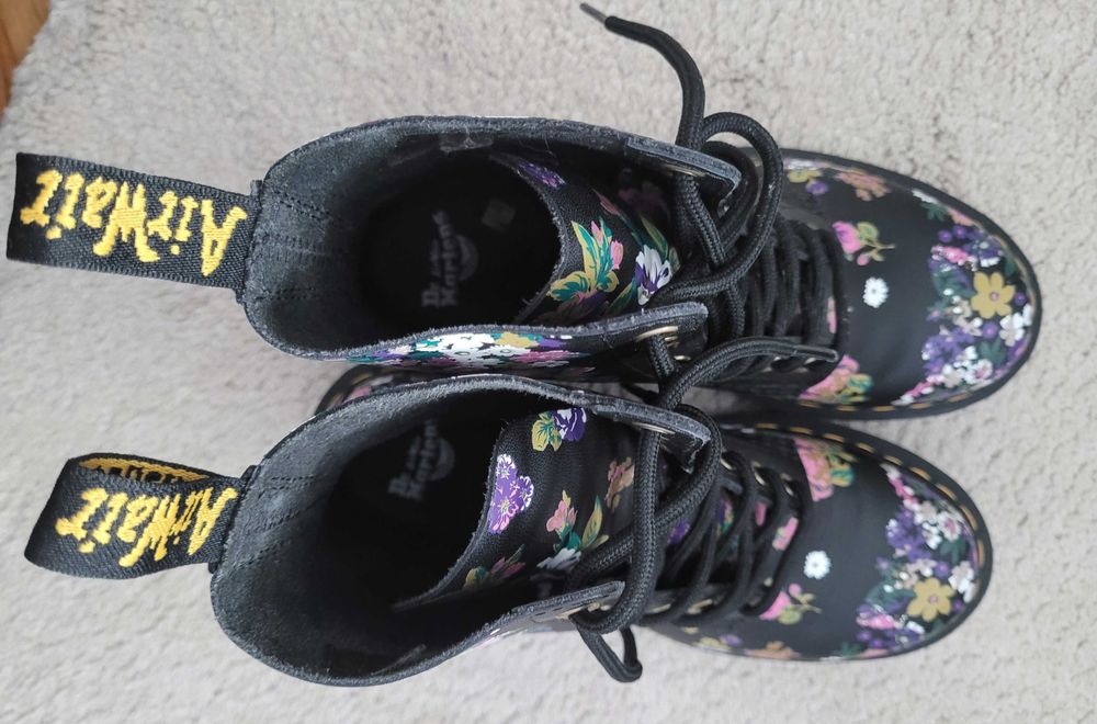 Dr. Martens r. 38 kwiaty