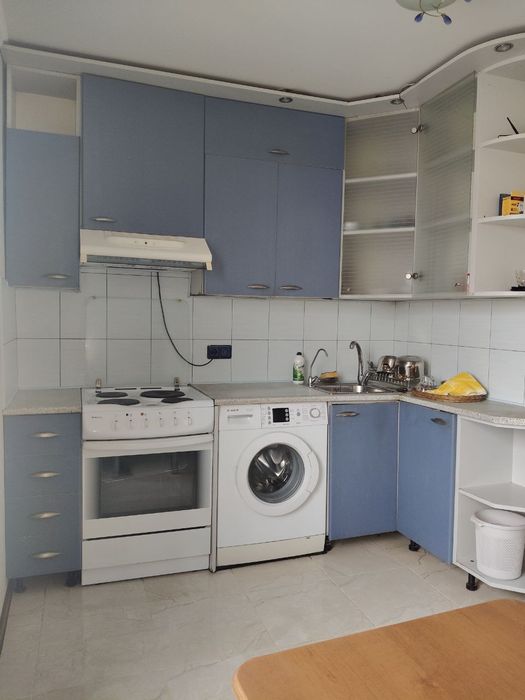 Сдам 2х кв Добровольского 157.