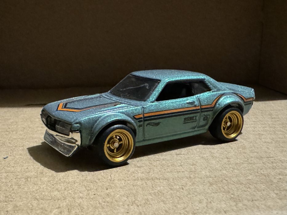 Hot wheels на резиновых колесах