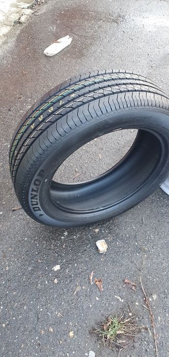 235.55R19 Dunlop sport 270 sport Maxx