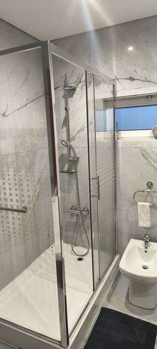 Base de duche com cabine