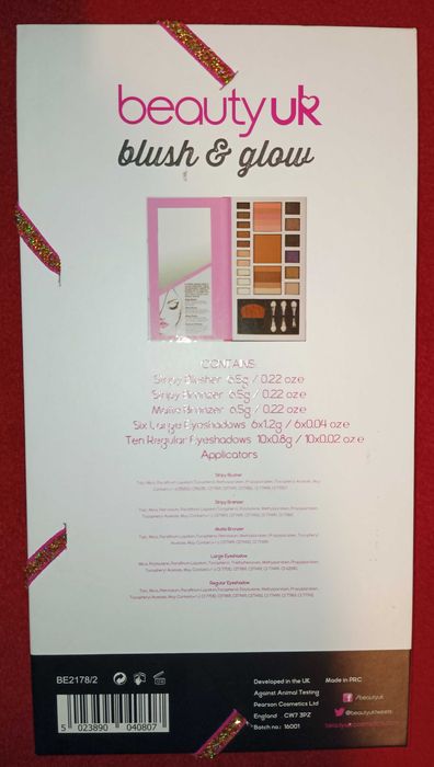 Makeup zestaw kosmetyków cienie róż bronzer eleganckie prezent make-up