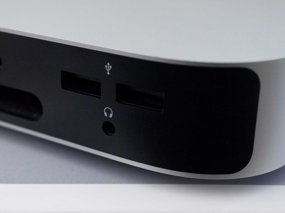 Apple Mac Mini M2 2023 (8-Core, 8Gb, 256Gb SSD) + Mouse Logitech B100