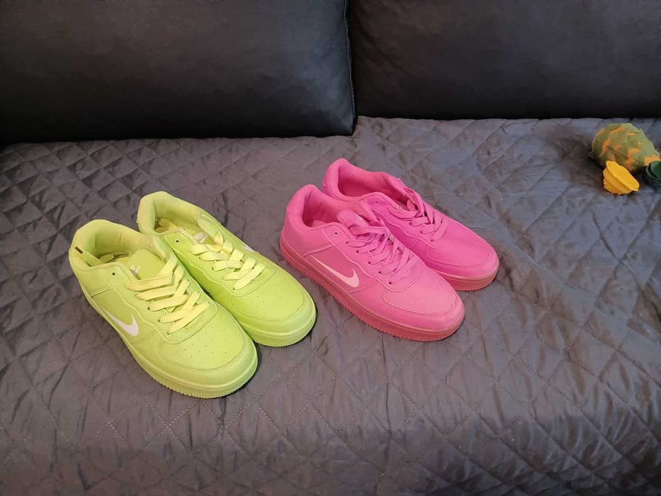 Ténis Nike Verde e Rosa