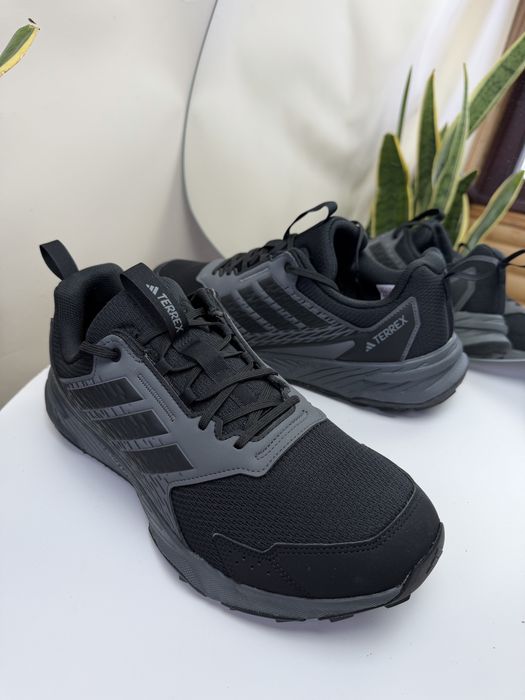 Adidas Tracefinder Trail IH2930 розмір 48 (30см) на широку ногу