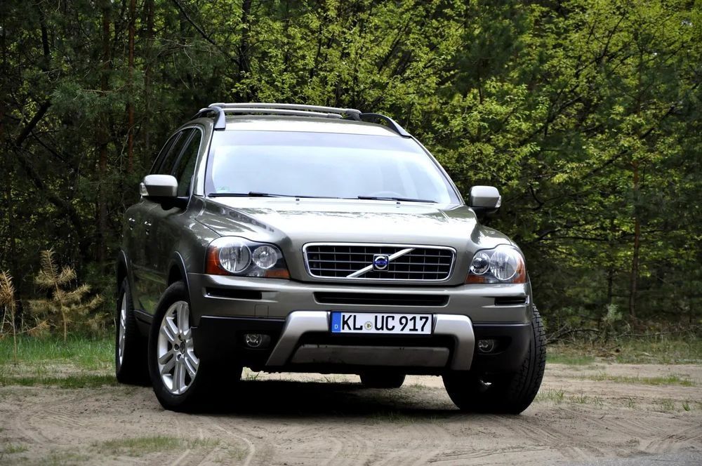 Volvo XC 90  2,4