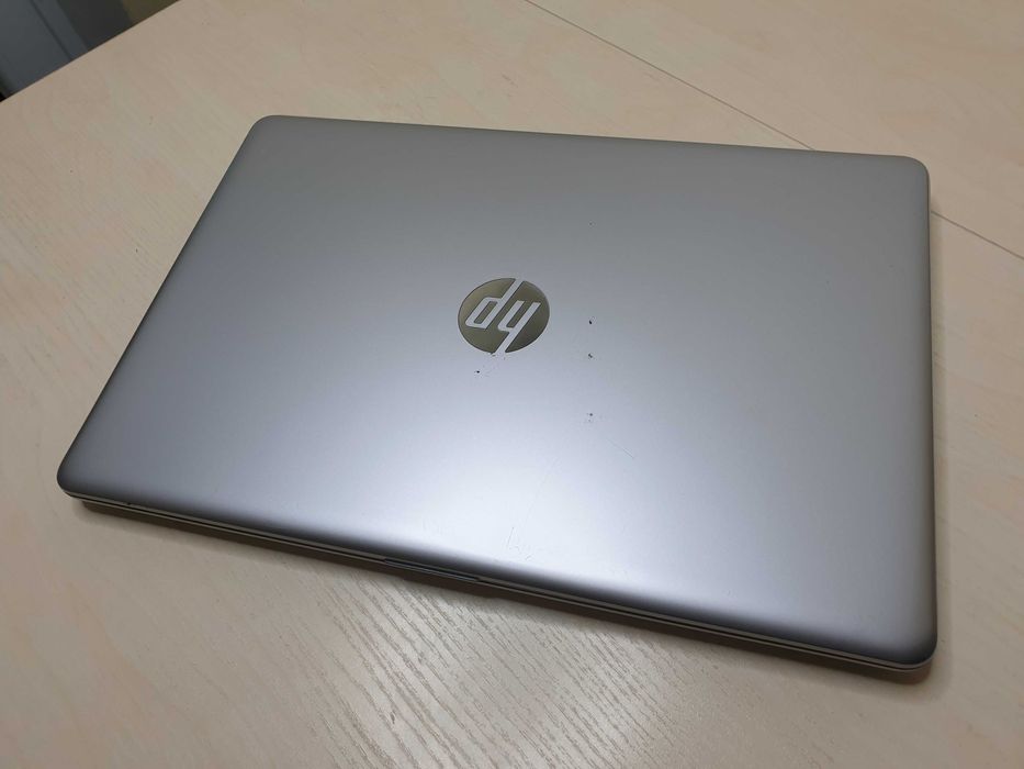 Потужний ноутбук HP /Intel Core i3-7020U/Full HD/SSD 256 GB